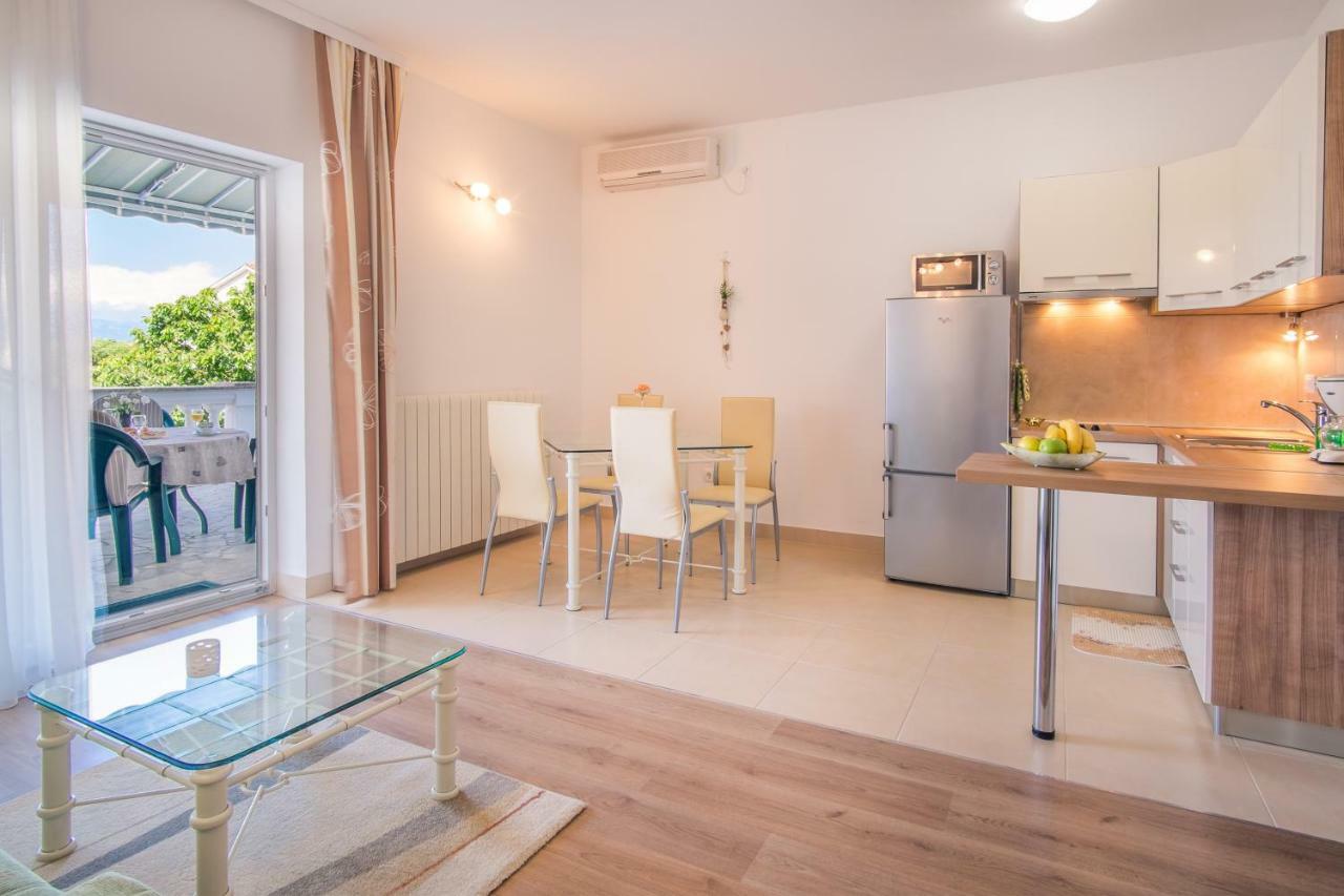 Dujmovic Apartment Malinska